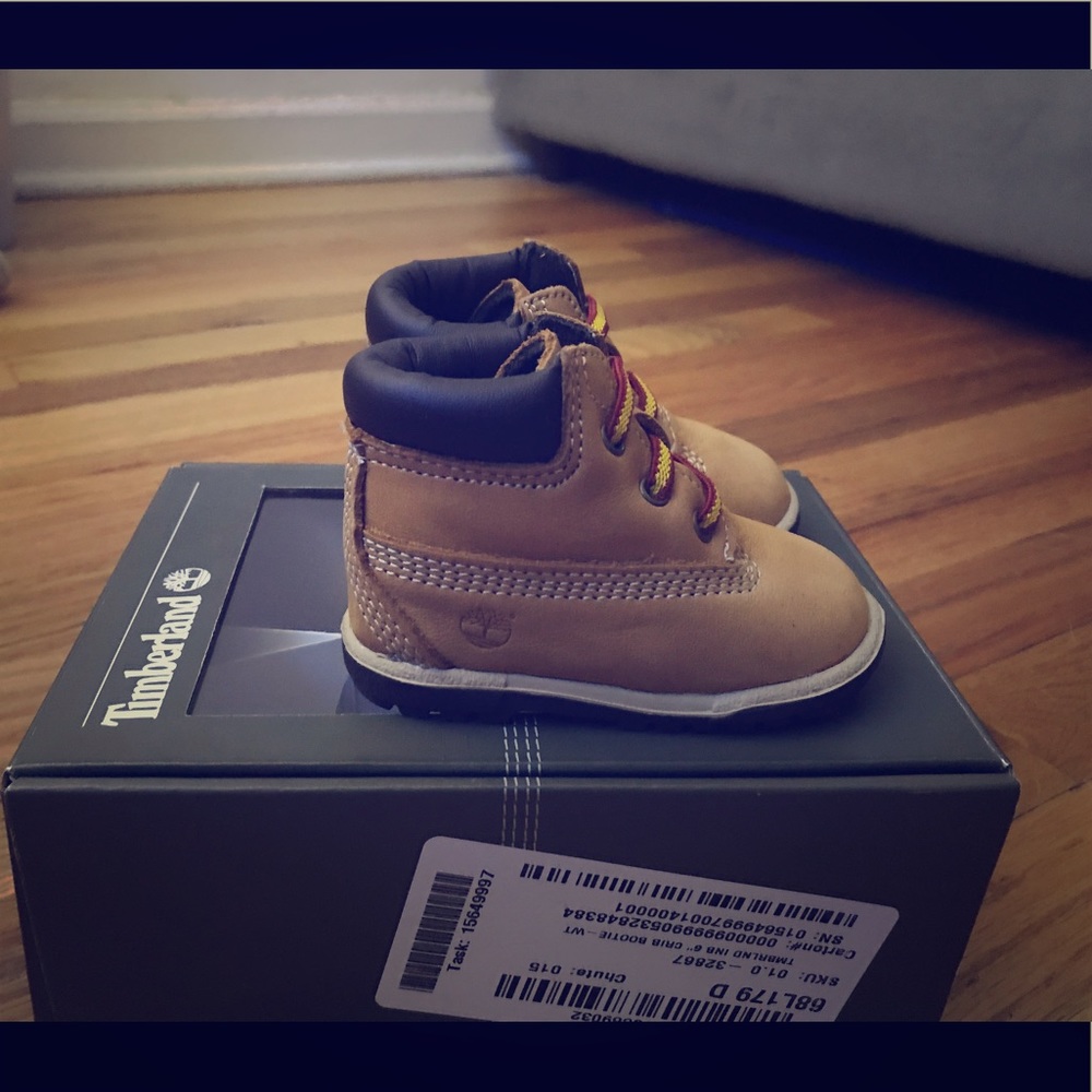 Timberland Infant crib booties size 1